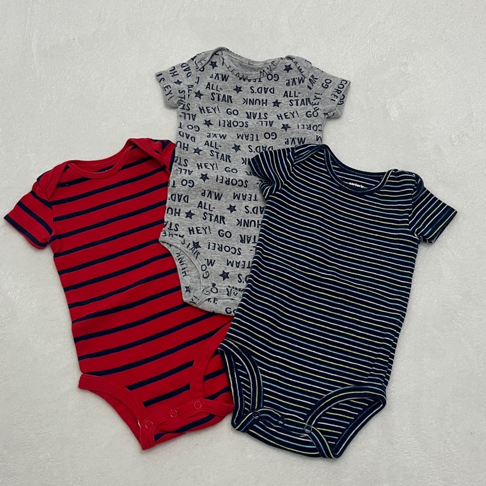 Carter’s Baby Boy Onesie Bundle Size 6 Months